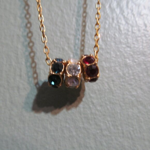 Vintage Avon OS Necklace Faceted Red White & Blue Crystals Goldtone - Picture 11 of 12